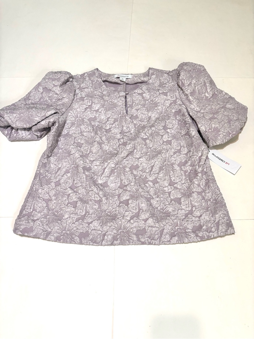 Liz Claiborne Light Lilac Floral Textured Top - Picture 3 of 13